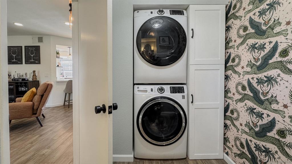 MLS #250033095SD img 18