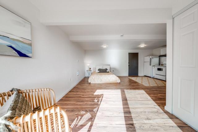 19445 Black Road, Los Gatos CA: https://media.crmls.org/mediaz/a1648f2d-62cd-43f7-8994-499bd15258fd.jpg