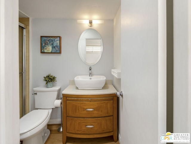 475 Village Square, Palm Springs CA: https://media.crmls.org/mediaz/a1656bd3-05b4-4e33-a63b-84ea11ea0052.jpg