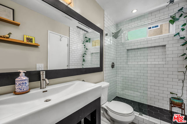 428 Hill Street, Santa Monica CA: https://media.crmls.org/mediaz/a166d7d2-ce35-48ac-9fc0-80531a1d7ecc.jpg