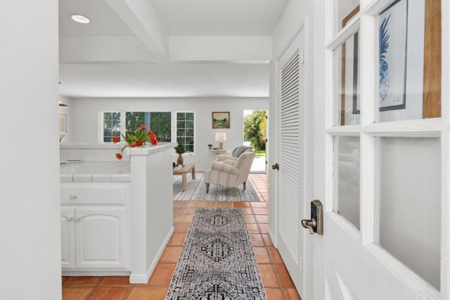 Image 7 of 40 For 3897 Park Dr.