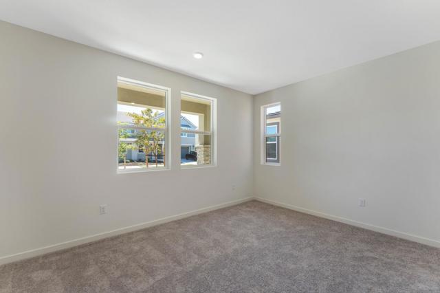 5956 Big Sky Drive, Fairfield CA: https://media.crmls.org/mediaz/a167ab22-27ab-47fe-afdd-9948f38c874f.jpg