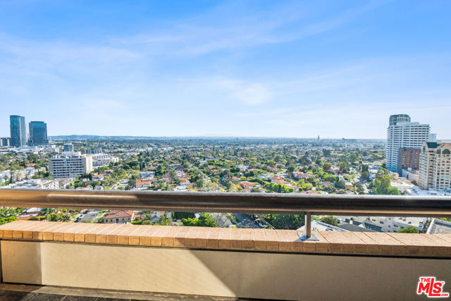 10430 Wilshire Boulevard, 1505 photo 19