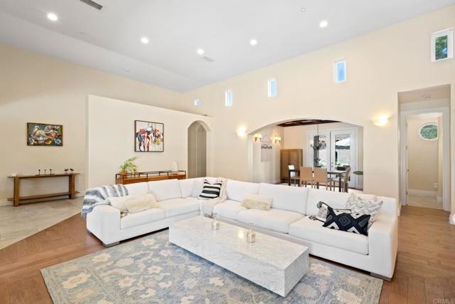Detail Gallery Image 12 of 75 For 1455 Independence Way, Vista,  CA 92084 - 4 Beds | 6 Baths
