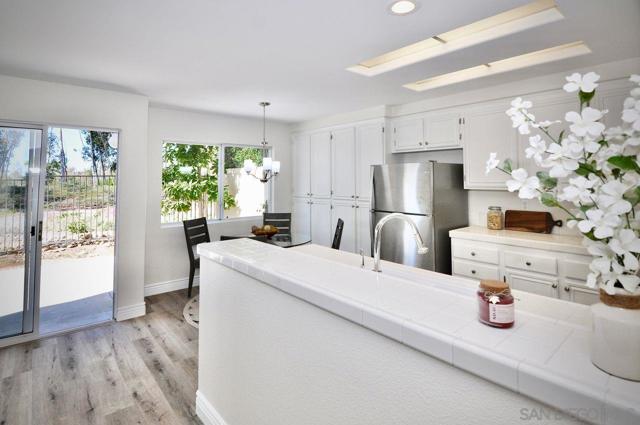 10878 Caminito Colorado, San Diego CA: https://media.crmls.org/mediaz/a16987f5-f12a-438d-9634-4531103c83e4.jpg