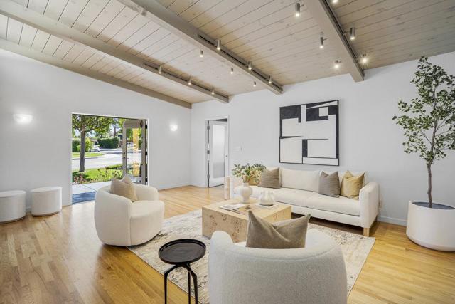 599 Dawn Drive, Sunnyvale CA: https://media.crmls.org/mediaz/a16a1677-9466-4769-b55e-f4cc09be58a7.jpg