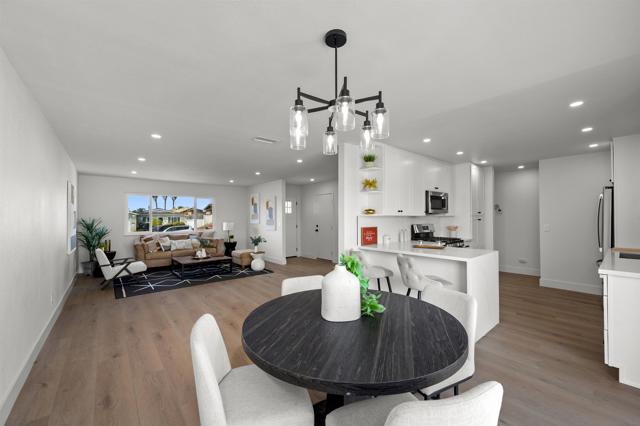 4281 Marcwade Dr, San Diego CA: https://media.crmls.org/mediaz/a16a392e-5ea3-49ad-8a7b-05acc4307169.jpg