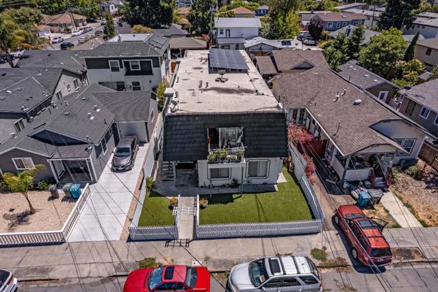 217 Madison Avenue, Redwood City CA: https://media.crmls.org/mediaz/a16ad447-172a-40d4-b542-96f88ddb75d0.jpg