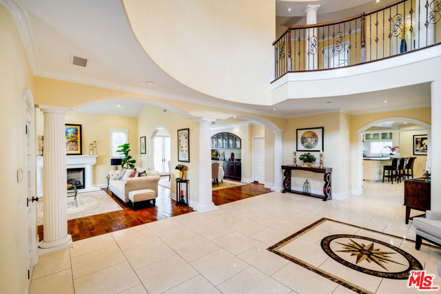 5966 ABERNATHY Drive, Los Angeles CA: https://media.crmls.org/mediaz/a16b0b8c-d0e3-4035-8af2-47ce152fe490.jpg