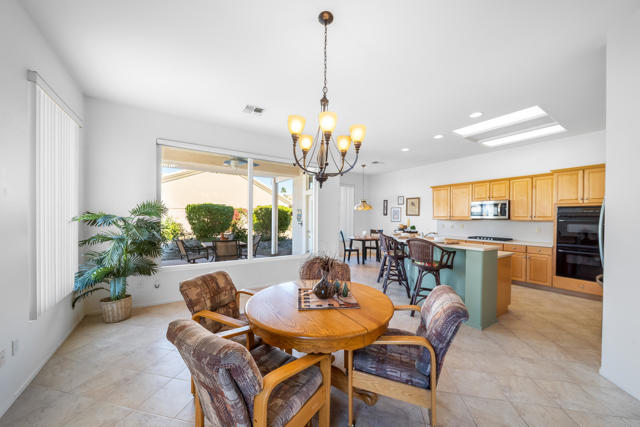 37718 Medjool Avenue, Palm Desert CA: https://media.crmls.org/mediaz/a16b755a-b371-46dc-91e4-6a2f96788c8e.jpg