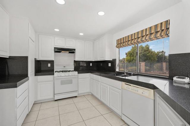 82601 Doolittle Drive, Indio CA: https://media.crmls.org/mediaz/a16b7a71-30fa-459f-bc81-8a8a53fbf54e.jpg