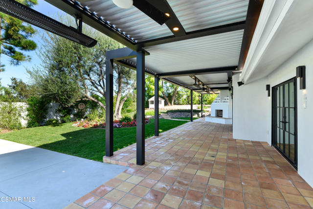 87 Pinecrest Road, Westlake Village CA: https://media.crmls.org/mediaz/a16bcde6-e307-42ba-8b92-4cfa5395f8e0.jpg