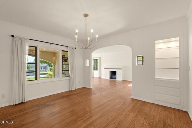 Detail Gallery Image 7 of 27 For 1747 Oakwood St, Pasadena,  CA 91104 - 3 Beds | 2 Baths