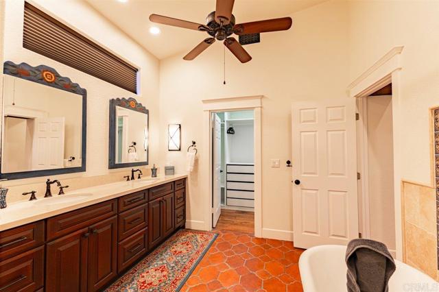 Image 15 of 75 For 13613 Hillside Estates Drive