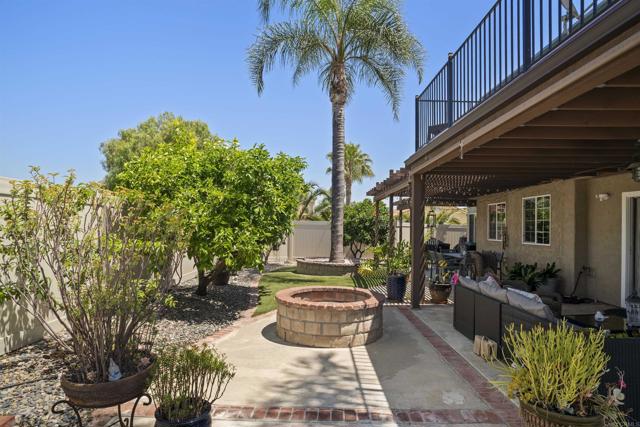1990 Willowbrook Drive, Oceanside CA: https://media.crmls.org/mediaz/a16db206-2741-4ed6-95f8-9c58327fb3aa.jpg