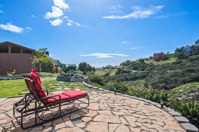 999 San Clemente Way, Camarillo CA: https://media.crmls.org/mediaz/a16e75ee-7606-4787-8956-ac8b811acccb.jpg