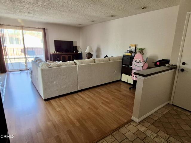 Detail Gallery Image 2 of 22 For 312 W Santa Barbara St, Santa Paula,  CA 93060 - 1 Beds | 1 Baths