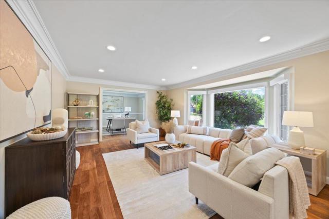 20811 Norada Court, Saratoga CA: https://media.crmls.org/mediaz/a16f41de-f878-4a6e-aee5-2ef4ac614952.jpg