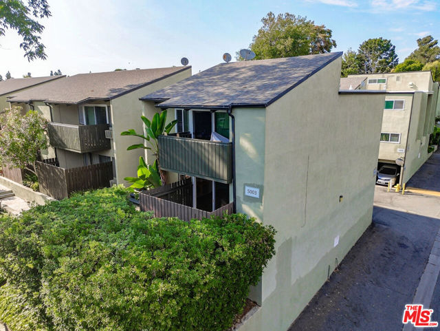 5003 Stoney Creek Road, Culver City CA: https://media.crmls.org/mediaz/a16f5f4a-bbe0-40e9-996b-c928f5e963aa.jpg