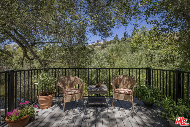 54 Robin Hood Place photo 33