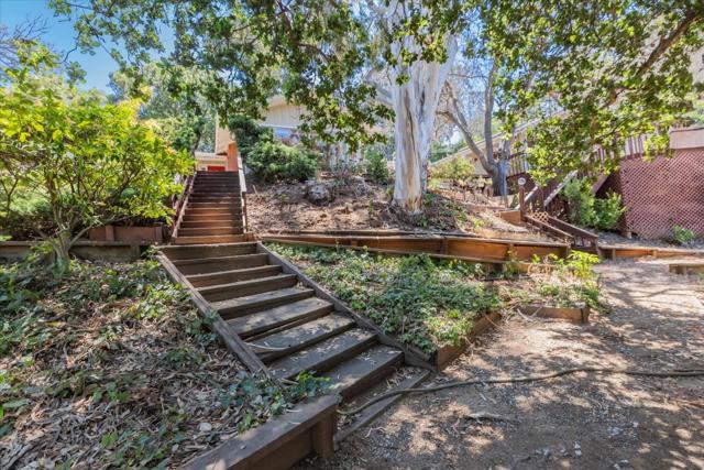 5824 Arboretum Drive, Los Altos CA: https://media.crmls.org/mediaz/a170d18e-4bf9-473f-bd2c-cbba44571a0d.jpg