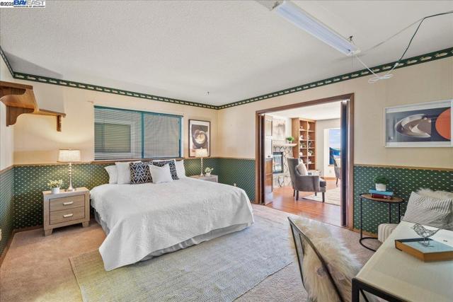 5690 Beaver Lane, Discovery Bay CA: https://media.crmls.org/mediaz/a171bc93-f872-4955-b763-835df089faf6.jpg