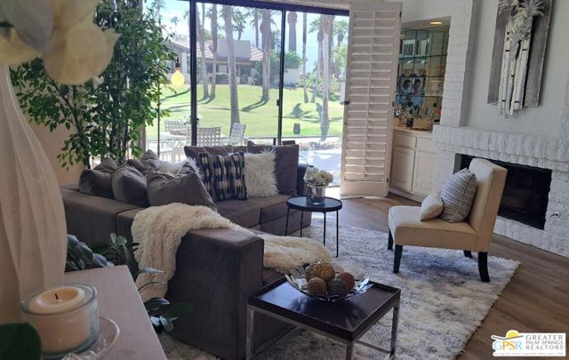 307 Appaloosa Way, Palm Desert CA: https://media.crmls.org/mediaz/a172862d-c9c8-4f71-9b4c-6e69e71ef203.jpg