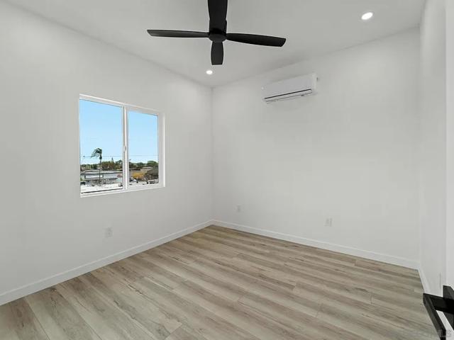 7231 Mohawk ST, San Diego CA: https://media.crmls.org/mediaz/a172e20c-c68f-41d8-aa63-5b3f5c5282ea.jpg