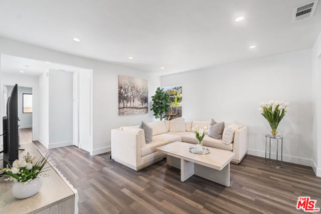 2912 Greenfield Avenue, Los Angeles CA: https://media.crmls.org/mediaz/a172fe70-ba96-4b35-8cf1-0ca94b13b2f7.jpg