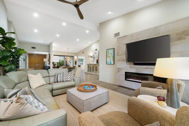 75629 Valle Vista, Indian Wells CA: https://media.crmls.org/mediaz/a17304de-a9da-45b2-b1a5-6167098432eb.jpg