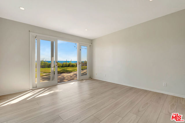 3444 Cloudcroft Drive, Malibu CA: https://media.crmls.org/mediaz/a173359a-9e4b-42e0-88d6-16d3438bf59e.jpg