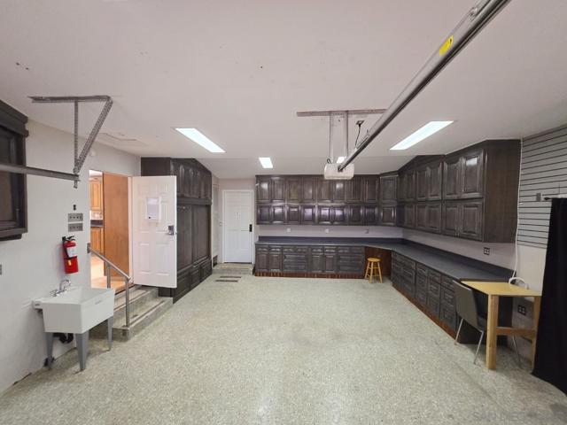 68 E Bonita Rd, Chula Vista CA: https://media.crmls.org/mediaz/a1747a4e-56c8-465e-8dbe-1d68cf7e8c08.jpg