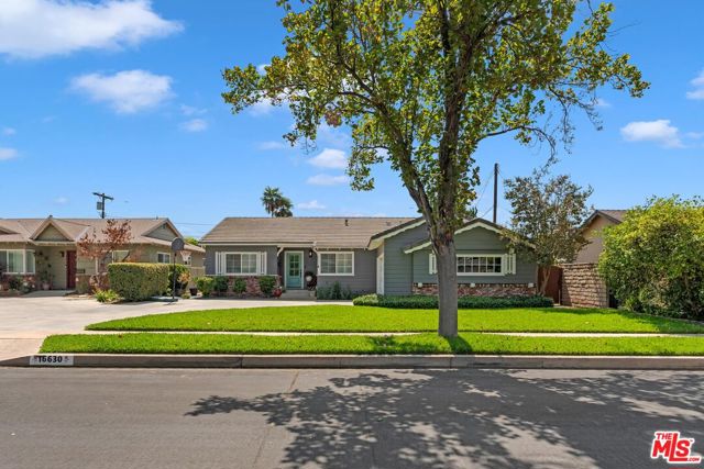 16630 Bahama Street photo 3