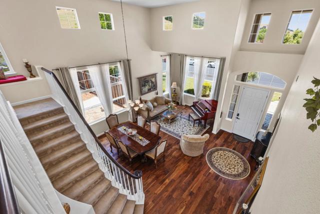 531 Via Vaquero Sur, San Juan Bautista CA: https://media.crmls.org/mediaz/a174da7b-e916-4537-8af2-a9c70bd2aab1.jpg