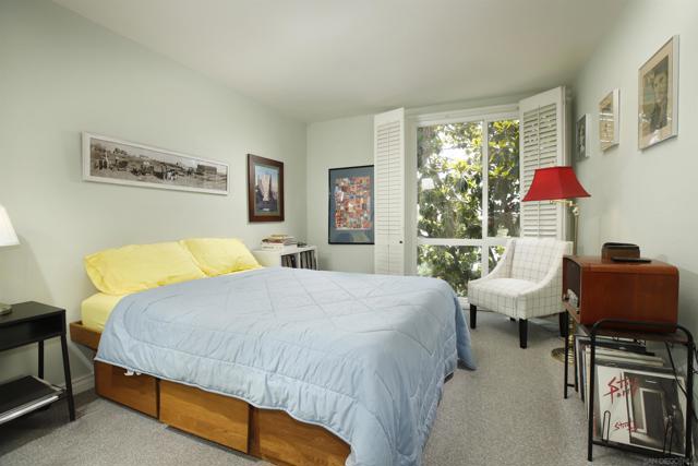 5003 Westpark Dr., North Hollywood CA: https://media.crmls.org/mediaz/a174fb18-b7bc-452a-b77e-1cb8aac3816c.jpg