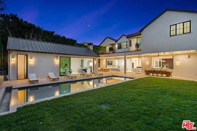 12227 Tweed Lane, Los Angeles CA: https://media.crmls.org/mediaz/a174fcb0-7a27-48c2-9060-bf69d74769d6.jpg