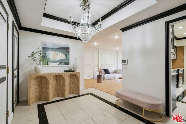 1124 N Kings Road, West Hollywood CA: https://media.crmls.org/mediaz/a176e492-0705-4bb6-a1e9-2e81a977fdc6.jpg