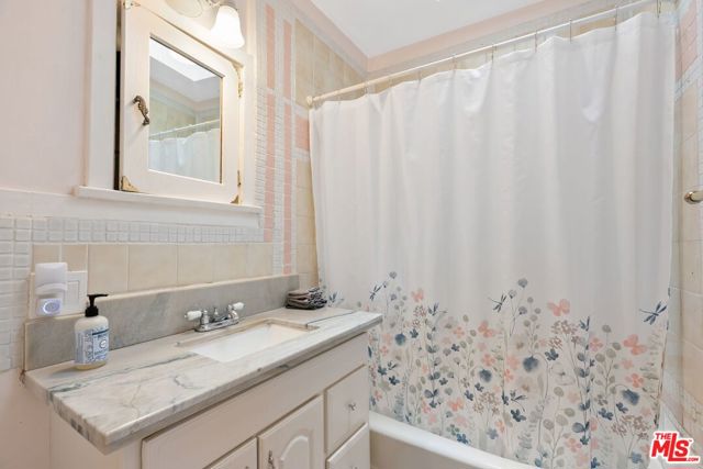 3110 Highland Avenue, Santa Monica CA: https://media.crmls.org/mediaz/a1772c08-51c6-401b-bdf3-29bb71ae1cb9.jpg