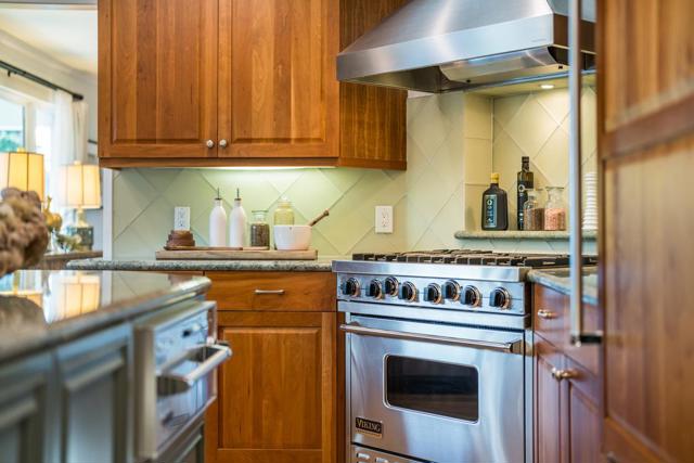 1455 Redwood Drive, Los Altos CA: https://media.crmls.org/mediaz/a1775657-c266-4b11-9709-7e961be9be99.jpg