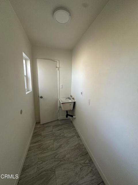 Detail Gallery Image 9 of 13 For 741 New Depot St, Los Angeles,  CA 90012 - 3 Beds | 2 Baths