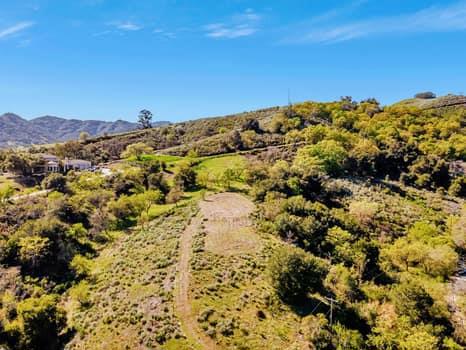 15311 Sycamore Drive, Morgan Hill CA: https://media.crmls.org/mediaz/a179cc27-ad48-432c-9039-f1ecbc7a4ec8.jpg