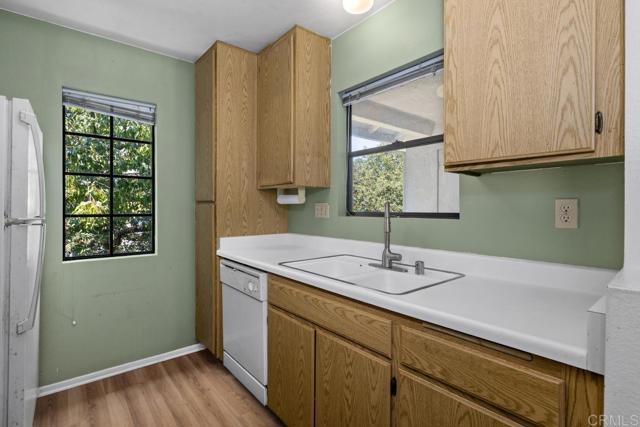 Image 12 of 30 For 10337 Azuaga Street 218