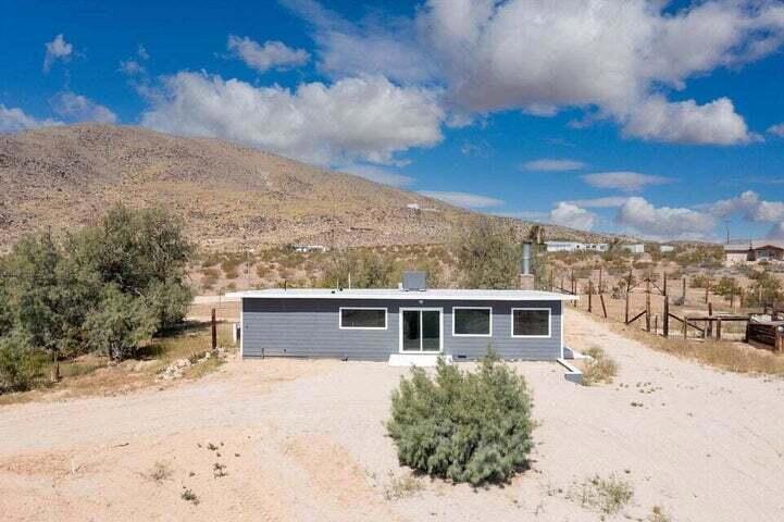 4176 Avenida Del Sol