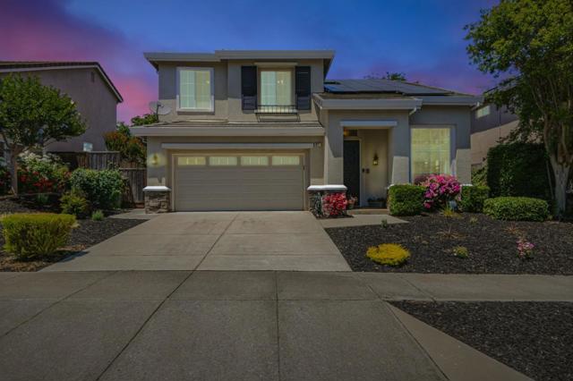 975 Oak Brook Way, Gilroy CA: https://media.crmls.org/mediaz/a17e5749-8ec1-4e60-b8c4-f34d8730ecb3.jpg