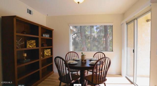 Detail Gallery Image 8 of 25 For 15218 Campus Park Dr #B,  Moorpark,  CA 93021 - 2 Beds | 2 Baths