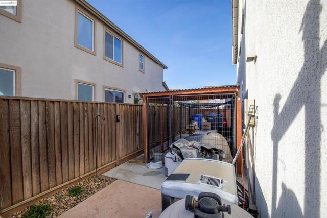 3438 Keystone Loop, Discovery Bay CA: https://media.crmls.org/mediaz/a1804be0-86d0-44ce-a804-ad13d2fc5388.jpg