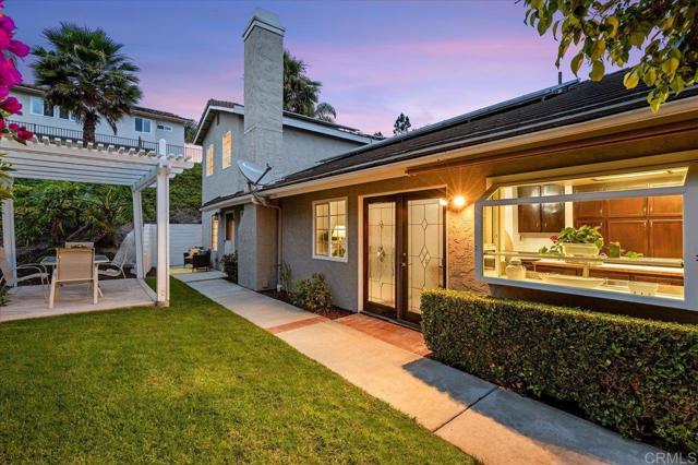 4772 Gateshead Road, Carlsbad CA: https://media.crmls.org/mediaz/a180598b-f504-4207-ace8-72897d2d2c31.jpg