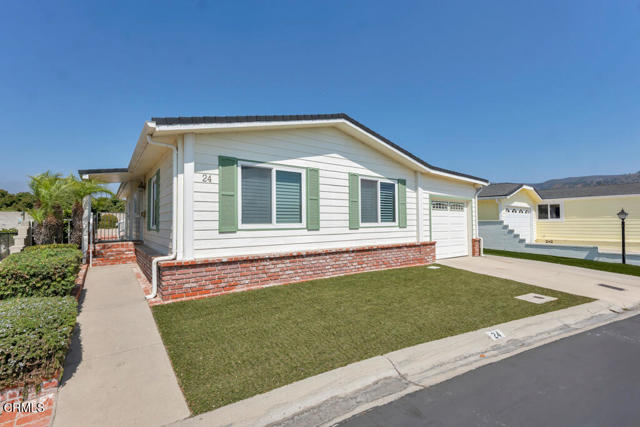 975 W Telegraph Road, Santa Paula CA: https://media.crmls.org/mediaz/a1807257-8ced-451f-b3cd-00453f6497d9.jpg