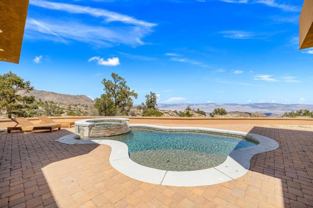 61474 Hanging Rock Lane, Mountain Center CA: https://media.crmls.org/mediaz/a180b2e8-a6d9-43df-9c21-87c544e3f19f.jpg