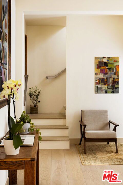 1717 Malcolm Avenue, Los Angeles CA: https://media.crmls.org/mediaz/a1810908-8f3e-4316-9ea8-f00220c1b1da.jpg